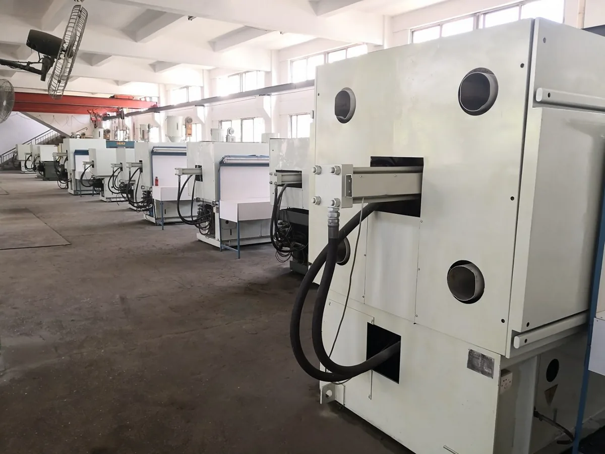 Plastic injection machine hall
